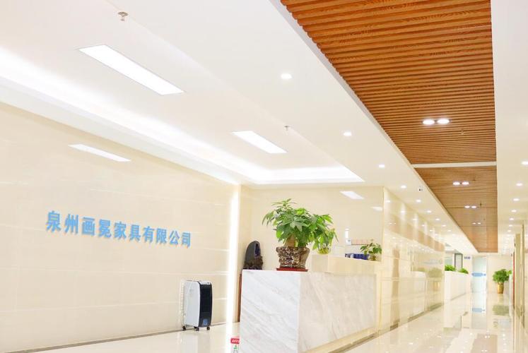 销售;针纺织品及原料销售;化妆品零售;化妆品批发;个人卫生用品销售